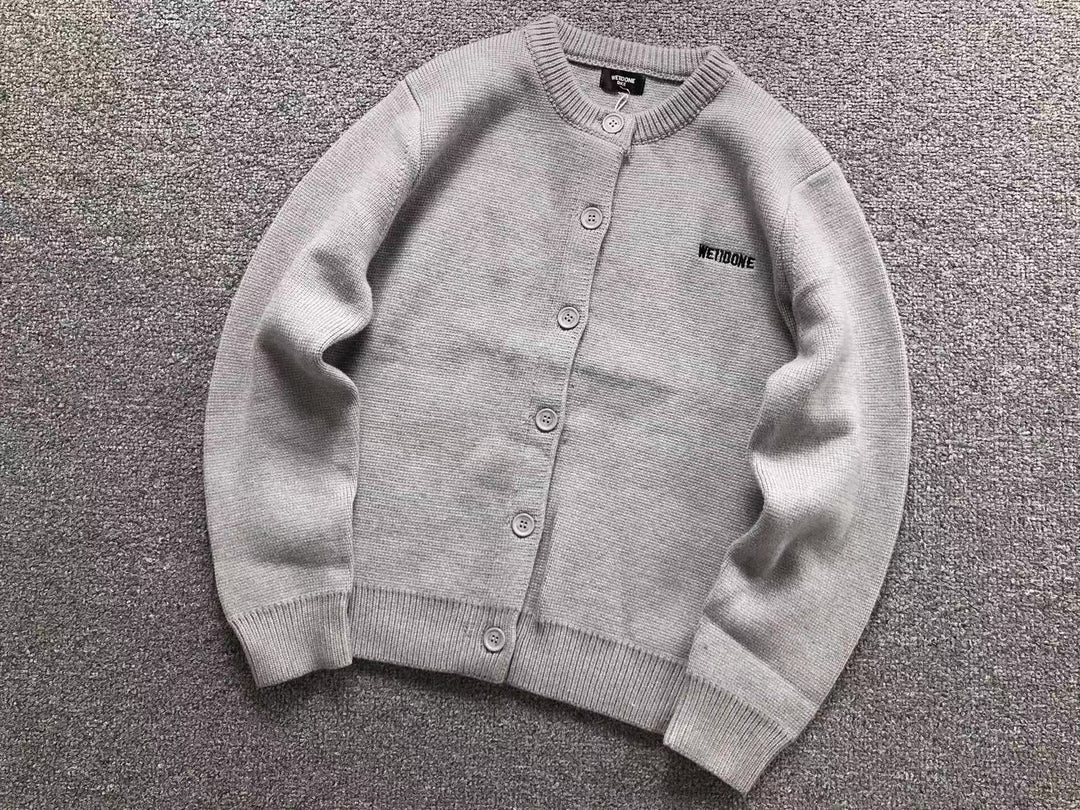 W - SWEATER