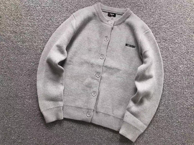 W - SWEATER
