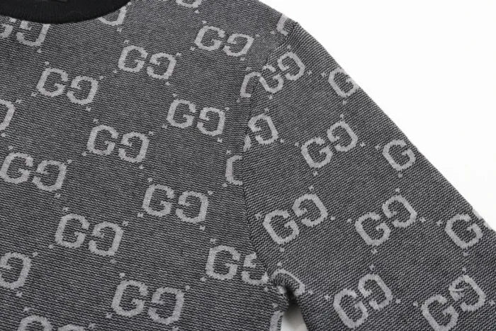 GG - SWEATER