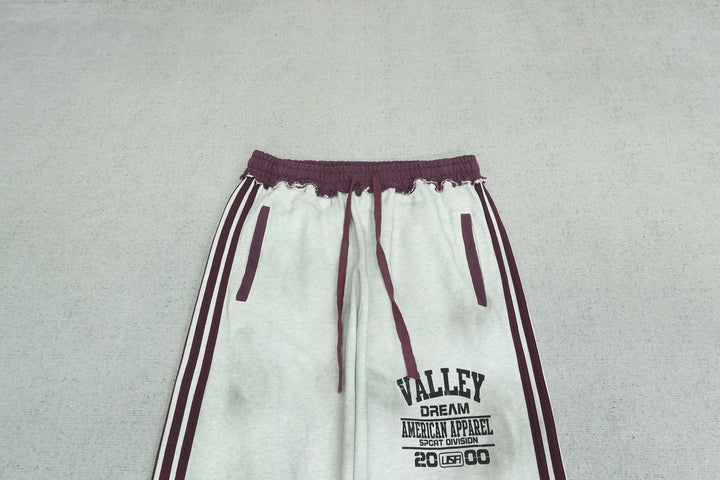 V - SWEATPANTS