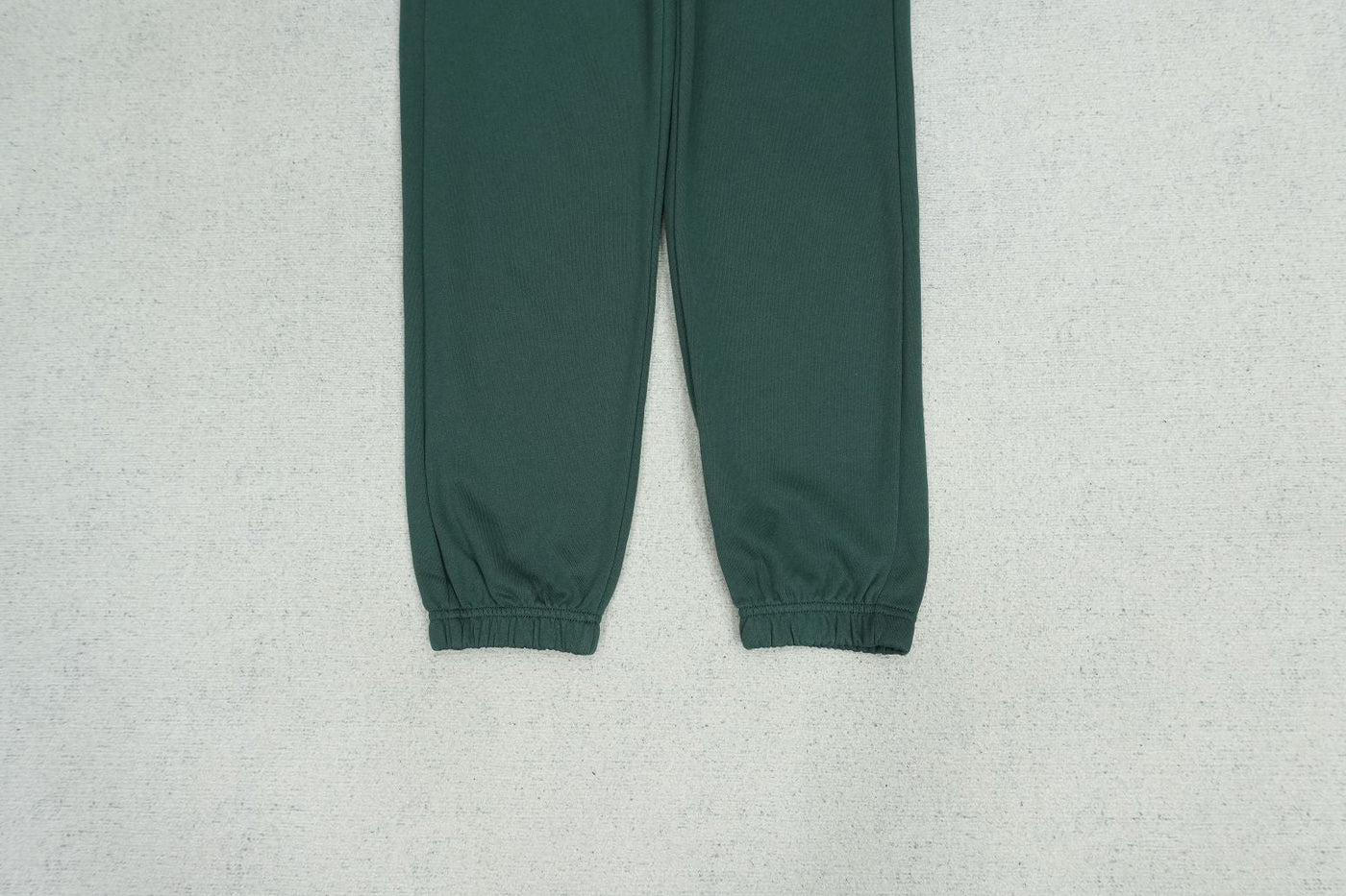 C - SWEATPANTS