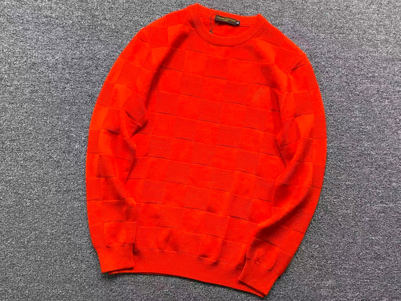 L - SWEATER