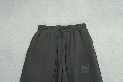 G - SWEATPANTS