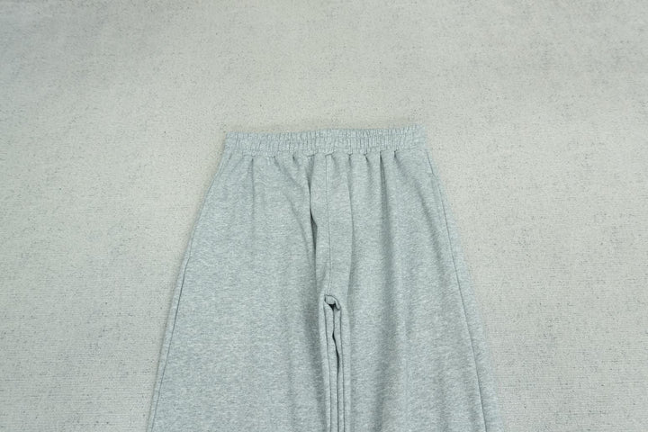 C - SWEATPANTS
