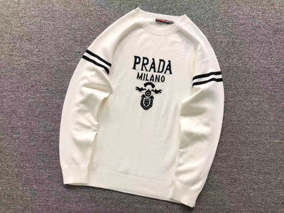 P - SWEATER