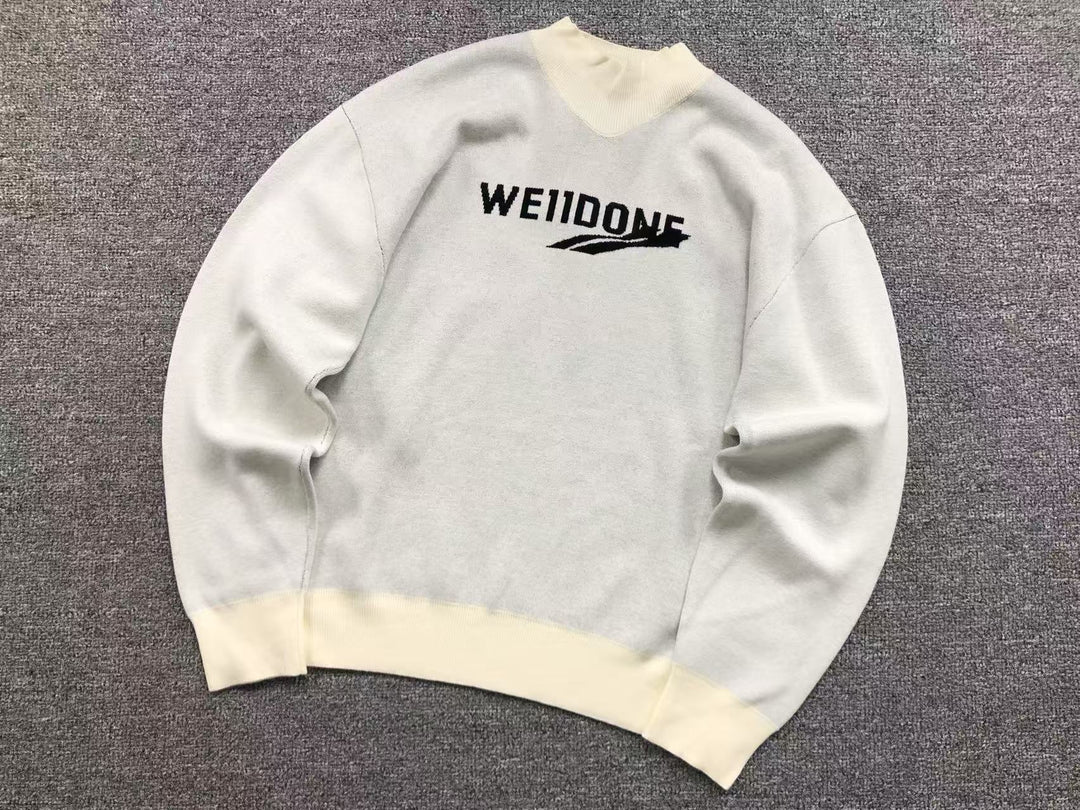 W - SWEATER