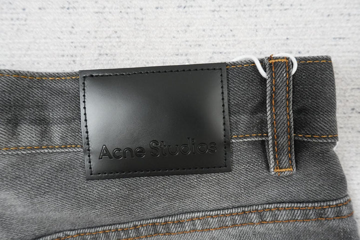 A - JEANS