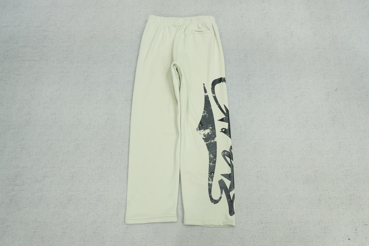 C - SWEATPANTS