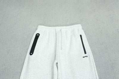 S - SWEATPANTS