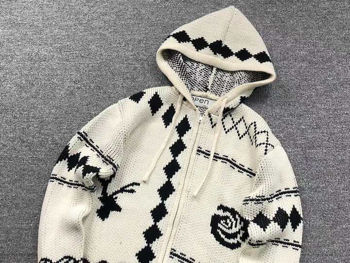 O - SWEATER