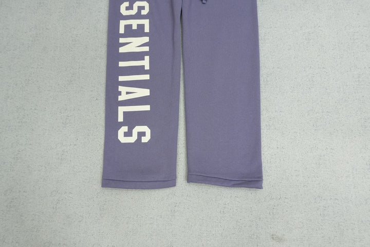F - SWEATPANTS