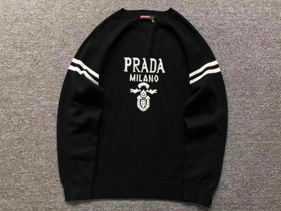 P - SWEATER