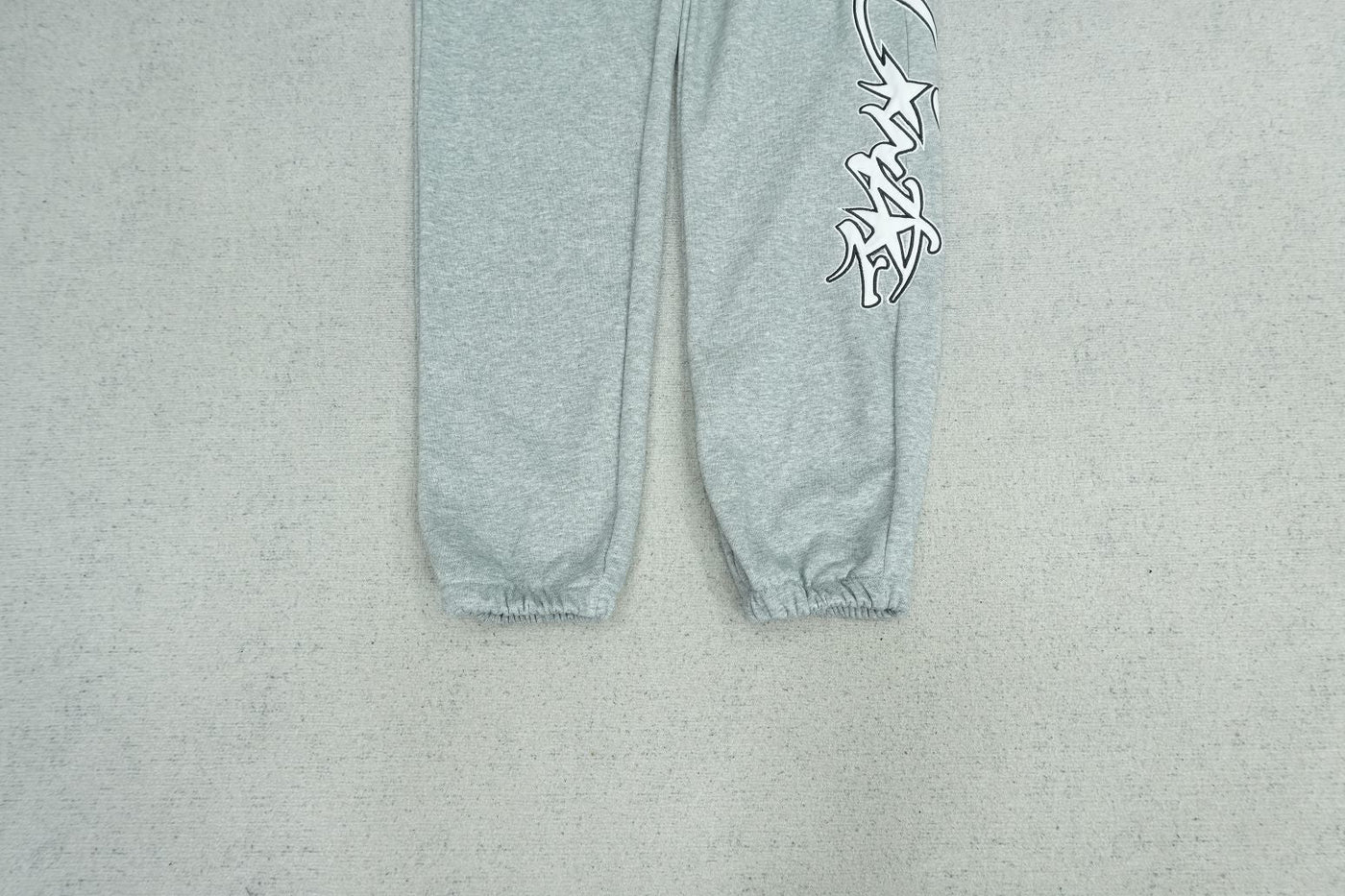 C - SWEATPANTS