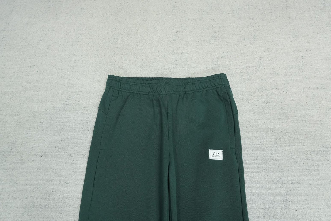 C - SWEATPANTS