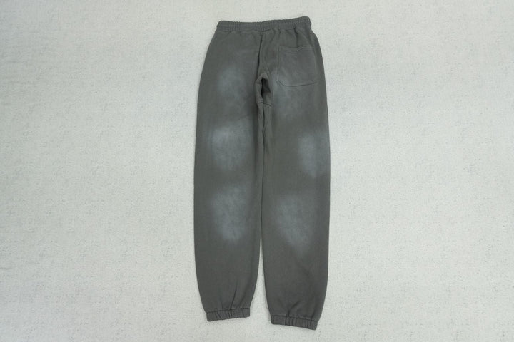 S - SWEATPANTS