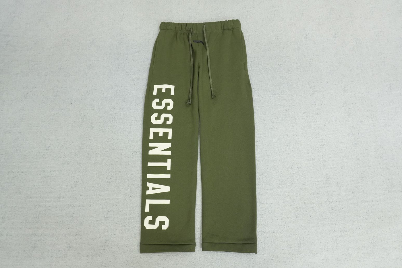 F - SWEATPANTS