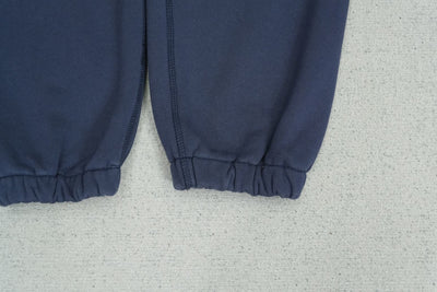 S - SWEATPANTS