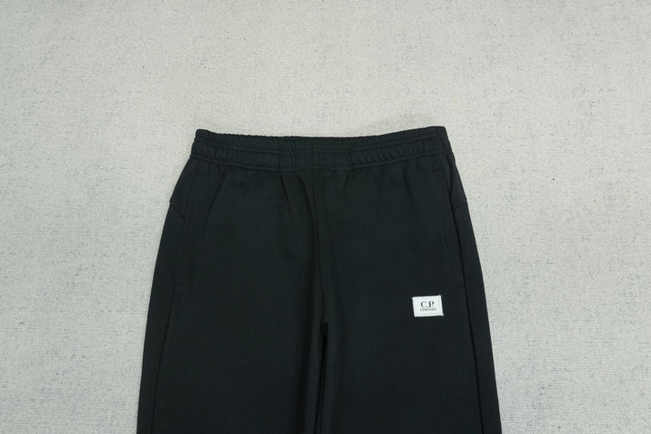 C - SWEATPANTS