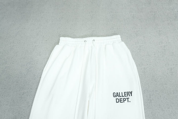 G - SWEATPANTS