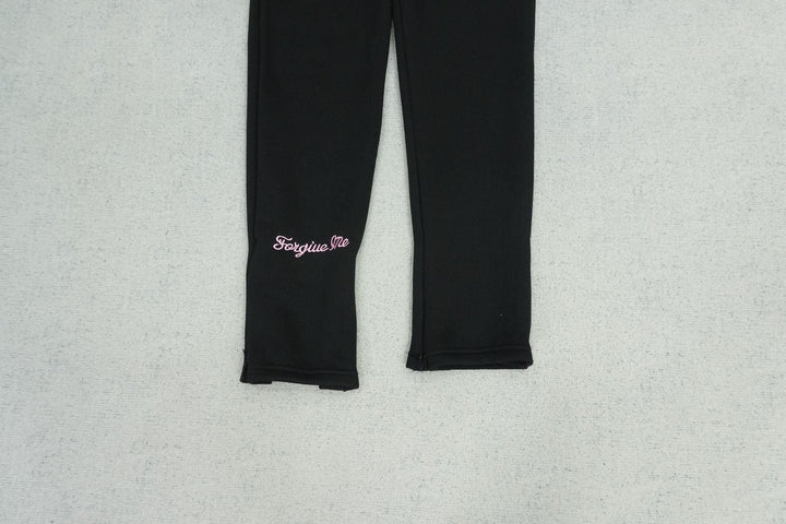 S - SWEATPANTS