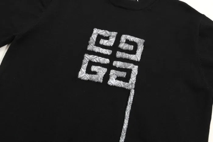 G - SWEATER