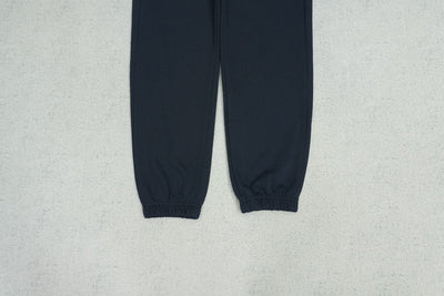 C - SWEATPANTS