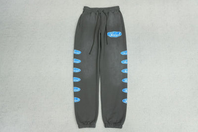 S - SWEATPANTS