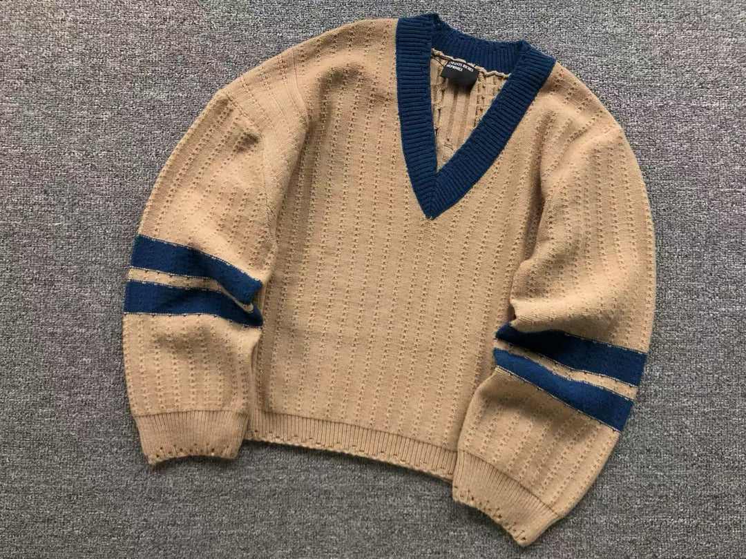E - SWEATER