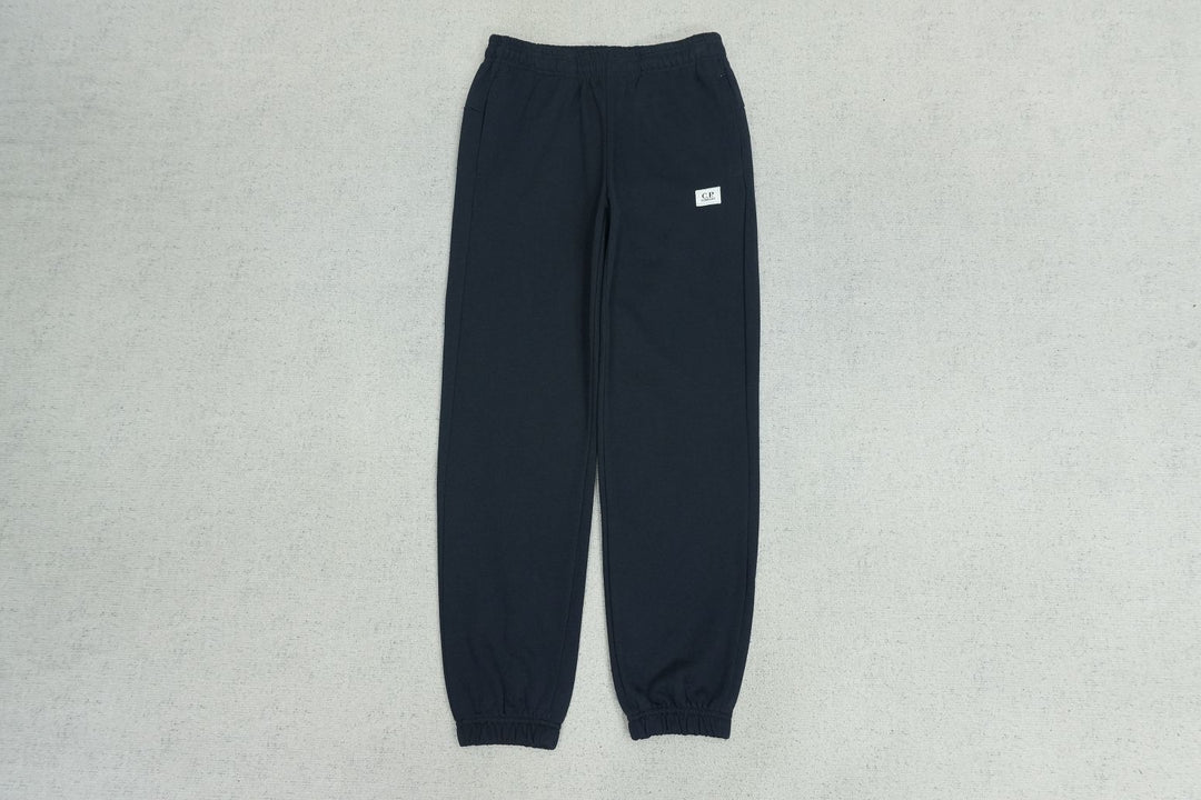 C - SWEATPANTS