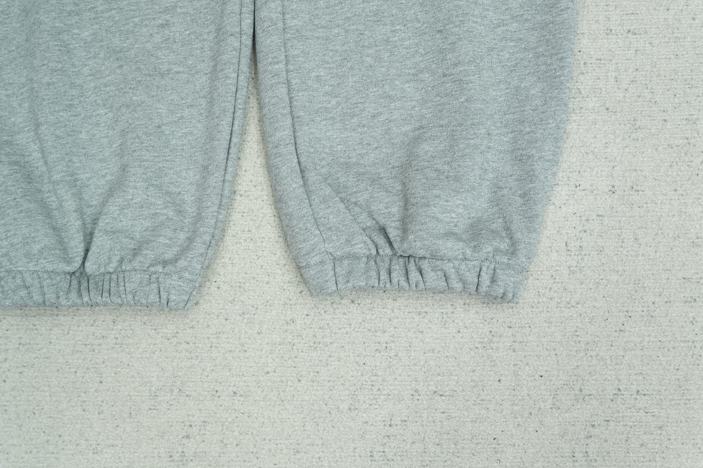 G - SWEATPANTS