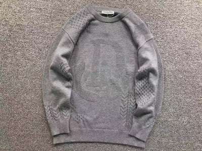 D - SWEATER