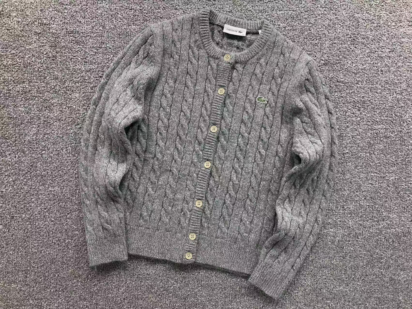 L - SWEATER