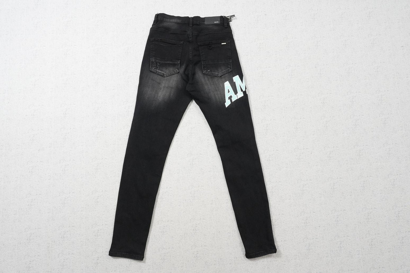 A - JEANS
