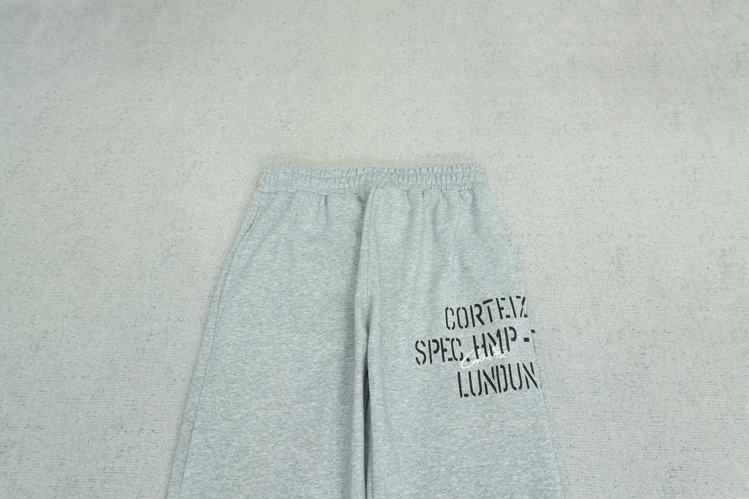 C - SWEATPANTS