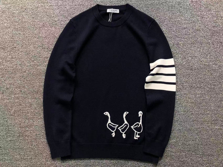 T - SWEATER