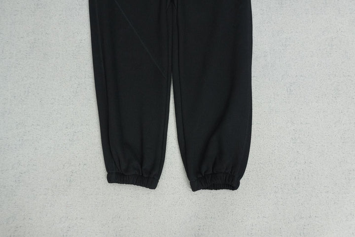 C - SWEATPANTS