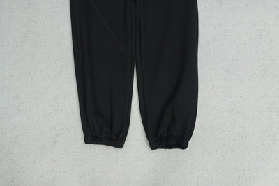 C - SWEATPANTS