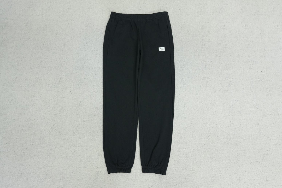 C - SWEATPANTS