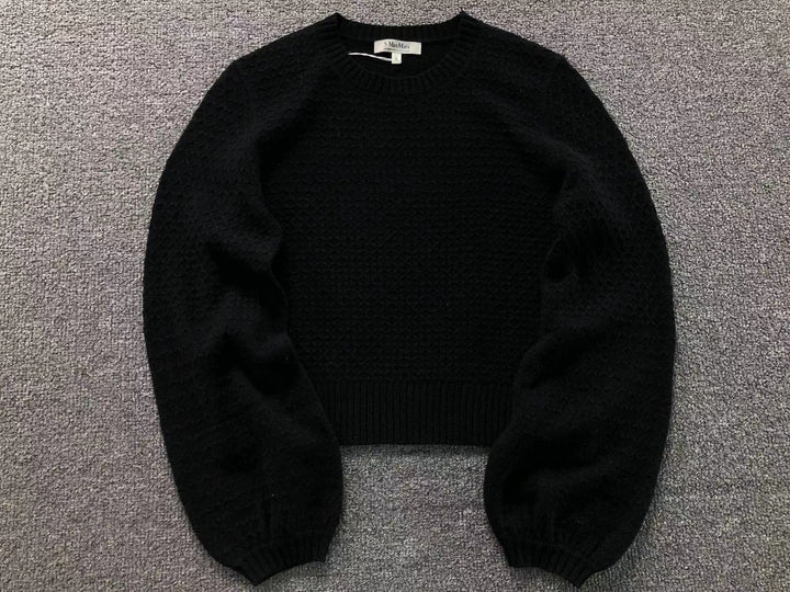 M - SWEATER