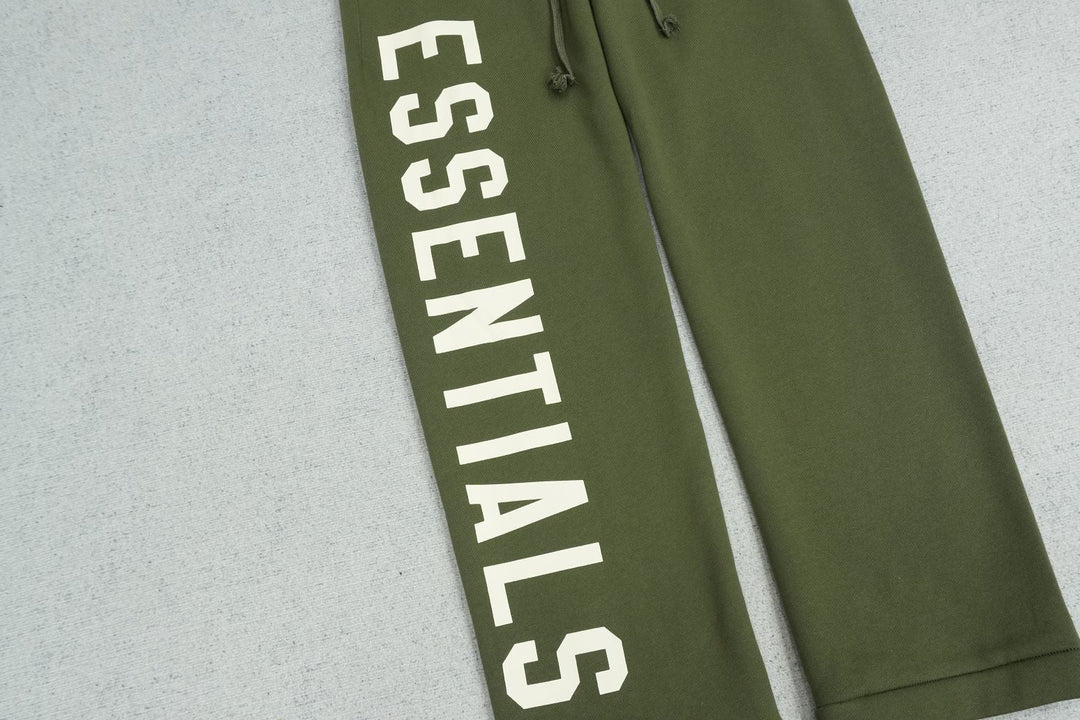 F - SWEATPANTS