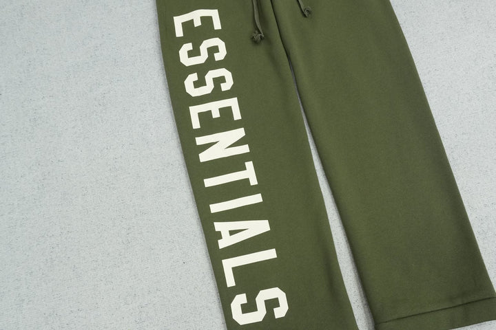 F - SWEATPANTS