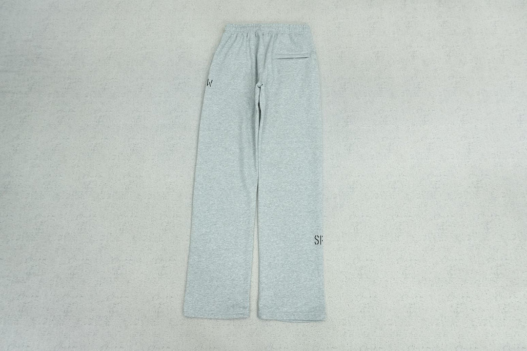 C - SWEATPANTS