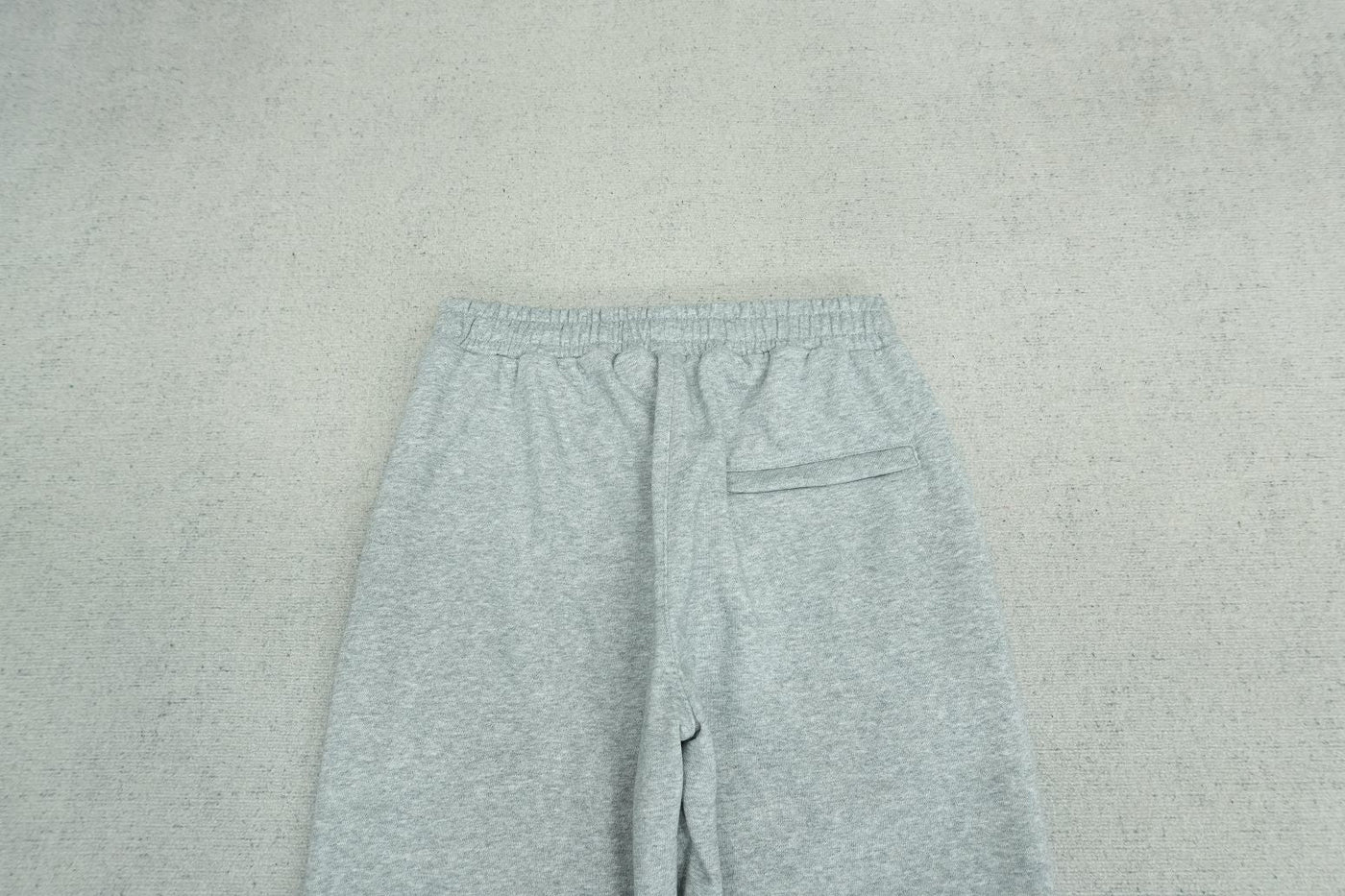 C - SWEATPANTS
